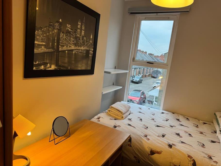 Stylish, Spacious And Central 4 Bedroom House Belfast Exterior foto